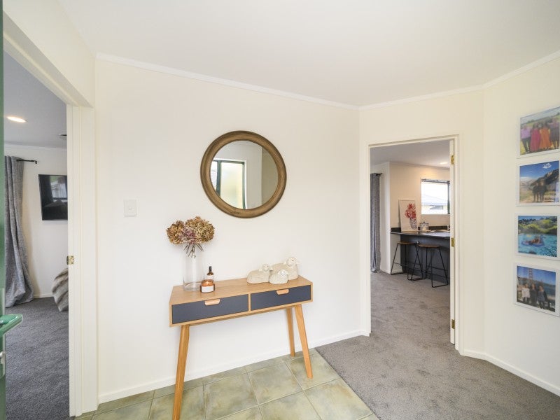 74 Parnell Heights, KELVIN GROVE, PALMERSTON NORTH - Carousel 2