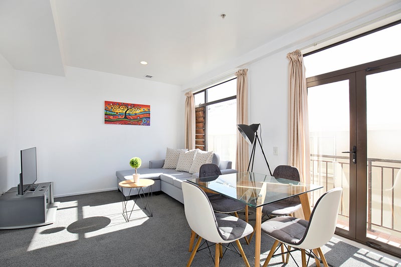 GJ/9 Charlotte Street, Eden Terrace, Auckland - Carousel 2