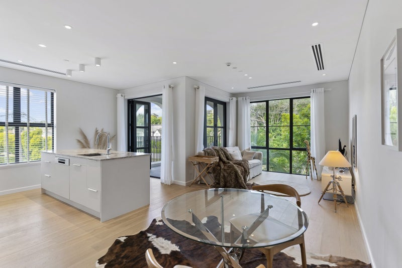 101/2 Tagalad Road, Mission Bay, Auckland - Carousel 2