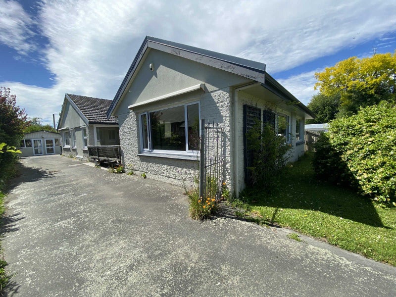 10 Clonbern Place, Upper Riccarton, Christchurch - Carousel 1