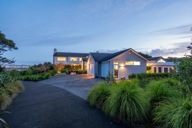 20 Stevensons Crescent, Albany Heights, Auckland - Carousel 1
