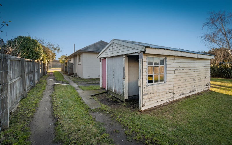 16 Gilberthorpes Road, Islington, Christchurch - Carousel 22