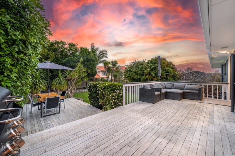 25 Gills Road, Bucklands Beach, Auckland - Carousel 1