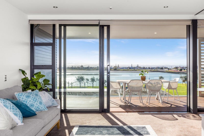 306/7 Humber Street, Pandora, Napier - Carousel 1