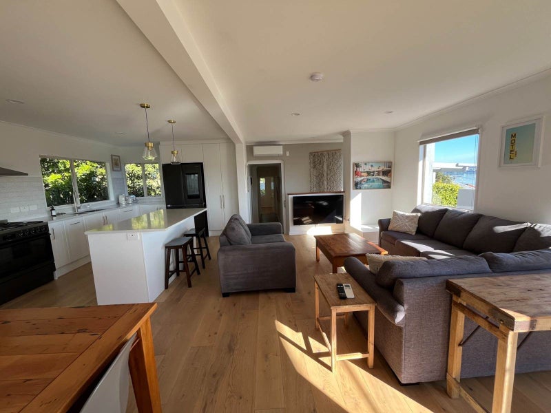 2/102 Beresford Street, Bayswater, Auckland - Carousel 2