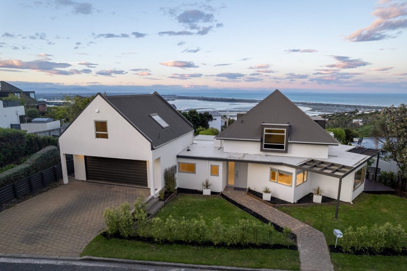 28 Drayton Drive, Mount Pleasant, Christchurch - Carousel 1