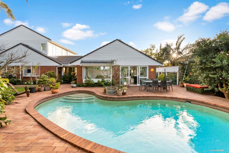 28 Caithness Place, Farm Cove, Auckland - Carousel 2