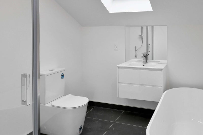 1A Raymond Terrace, Fairfield, Lower Hutt - Carousel 10