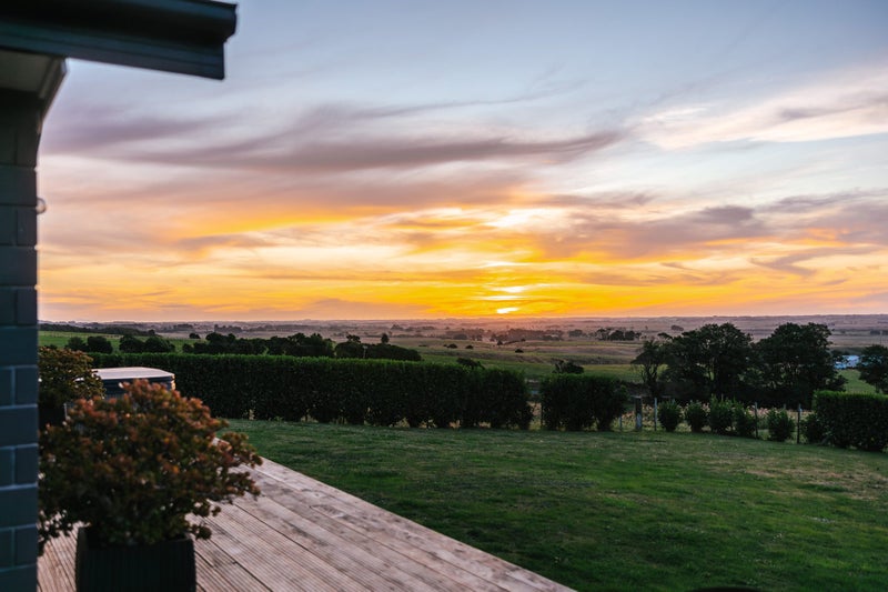 225 Albert Road, Tokomaru - Carousel 2