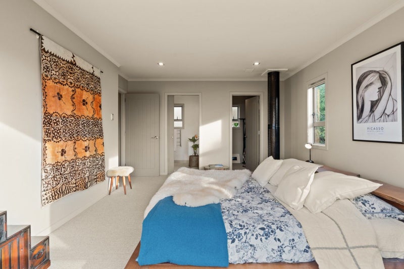 8 Edna Street, Ocean View, Dunedin - Carousel 2