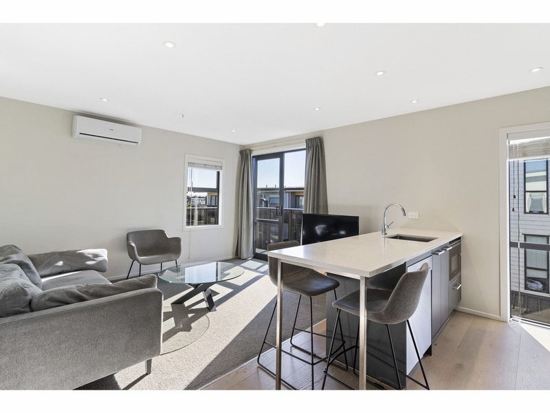 201/69E Hall Avenue, Mangere, Auckland - Carousel 1