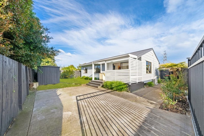 2/20 Tennessee Avenue, Māngere East, Auckland - Carousel 1