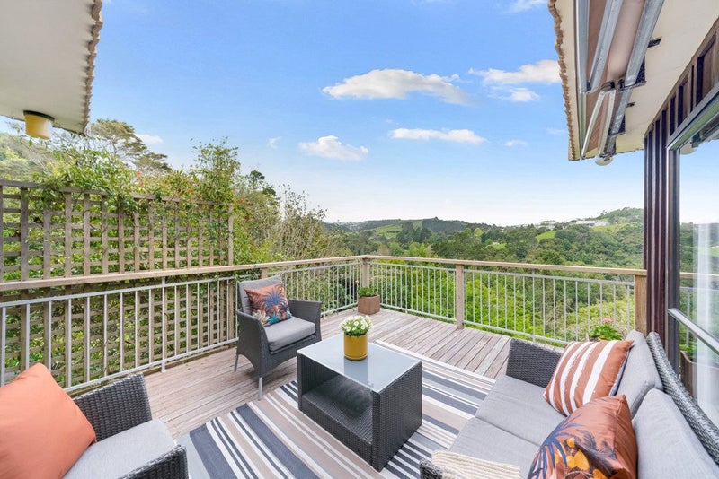 18 Redmount Place, Red Hill, Papakura - Carousel 2