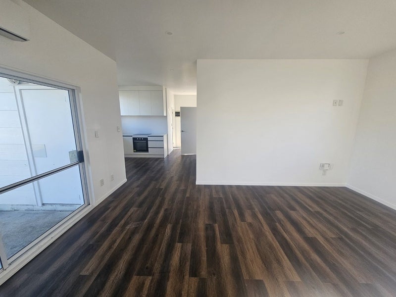 25 Buckingham Crescent, Manukau, Auckland - Carousel 2