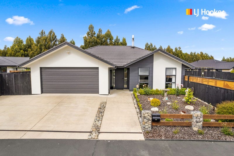 78 Severn Street, Green Island, Dunedin - Carousel 1