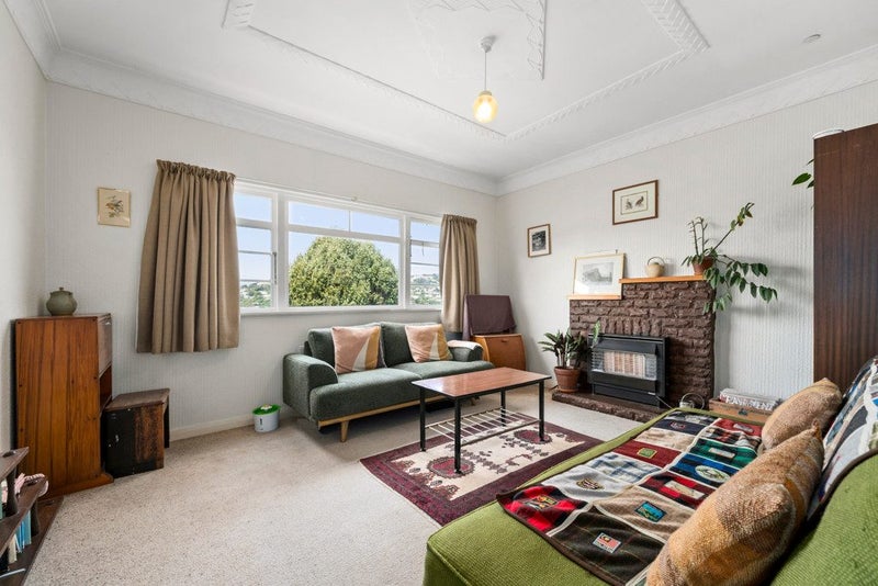 76 Maupuia Road, Maupuia, Wellington - Carousel 2