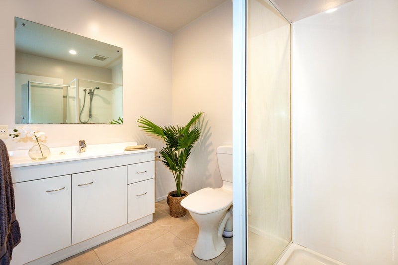 16A Defoe Place, Waltham, Christchurch - Carousel 16