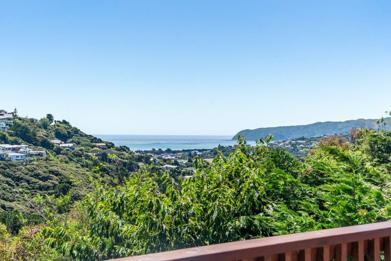 58 Mercury Way, Whitby, Porirua - Carousel 1