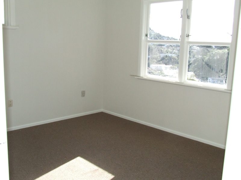 4 Royston Way, Newlands, Wellington - Carousel 9