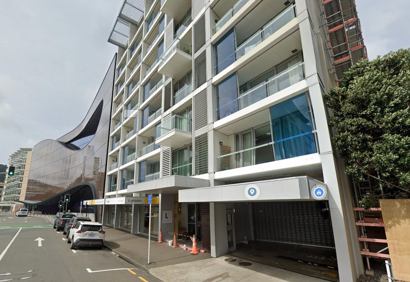 2E/42 Cable Street, Te Aro, Wellington - Carousel 1