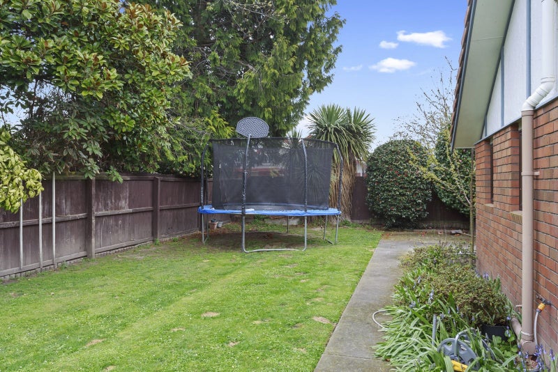 29 Glenburn Place, Avonhead, Christchurch - Carousel 12