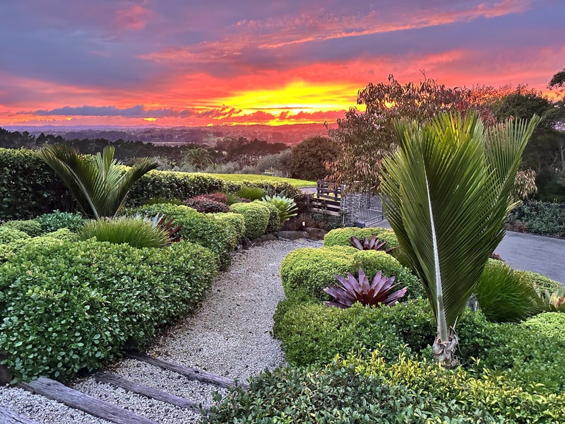 9 Mott Lane, Howick - Carousel 1