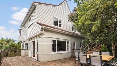 63 Cashmere Avenue, Khandallah, Wellington - Carousel 1