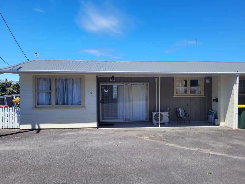 17A Scott Street, Moturoa, New Plymouth - Carousel 1