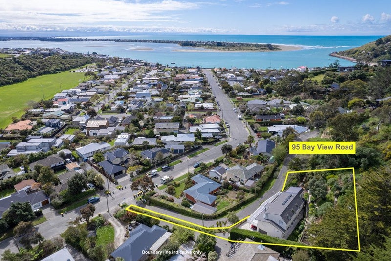 95 Bay View Road, Moncks Bay, Christchurch - Carousel 1