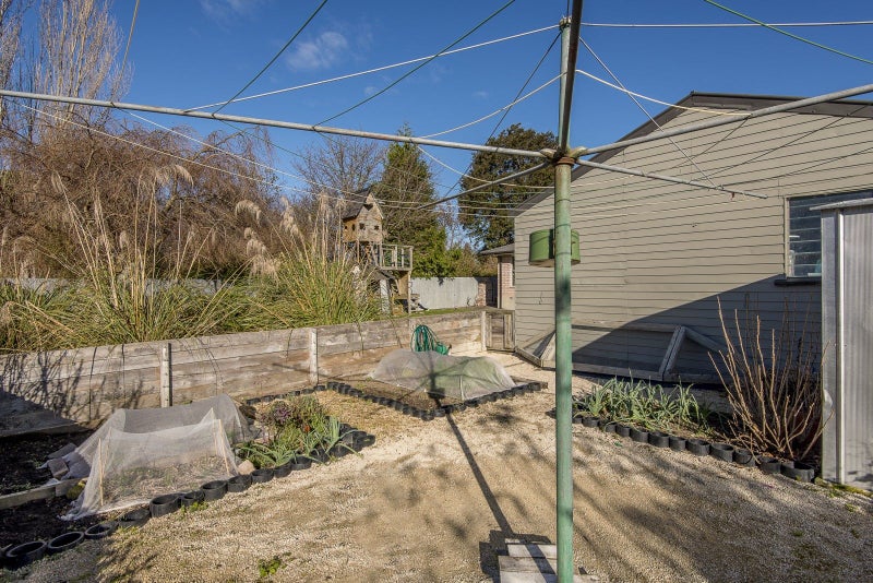 27 Tramway Road, Springfield, Springfield - Carousel 20