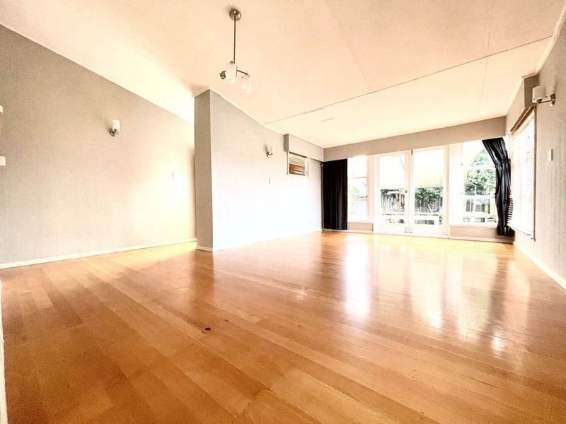132A Elstree Avenue, Point England, Auckland - Carousel 2