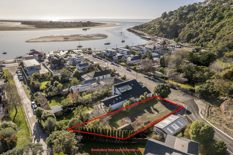 10 Cliff Street, Moncks Bay, Christchurch - Carousel 1