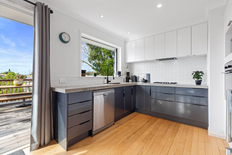 22 Landview Road, Parkvale, Tauranga - Carousel 2