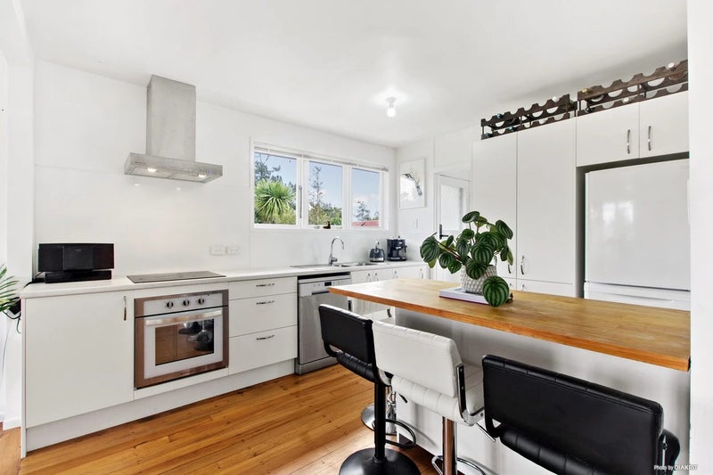 46 Titoki Street, Te Atatu Peninsula, Auckland - Carousel 6