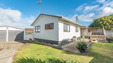 29 Laird Street, Castlecliff, Wanganui - Carousel 1