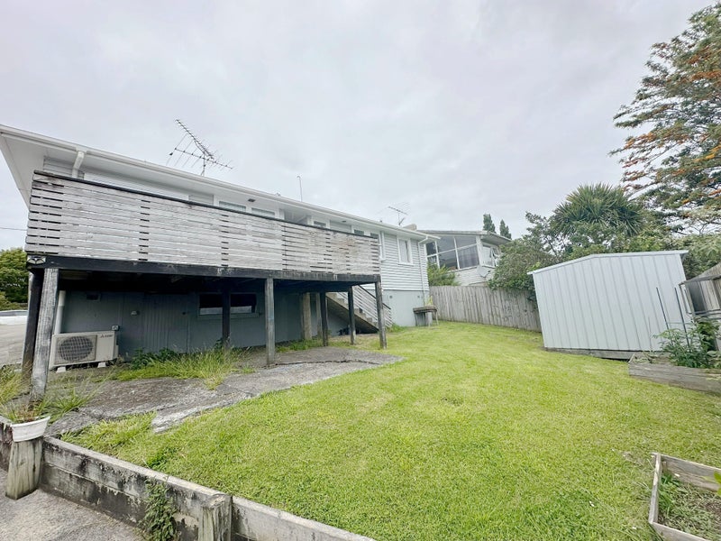 9 Raeben Avenue, Hillcrest, Auckland - Carousel 16