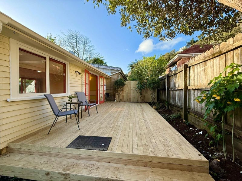 2/888 Mount Eden Road, Three Kings, Auckland - Carousel 2