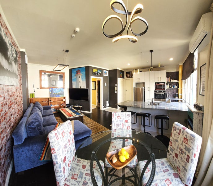 4 Cuba Street, Petone, Lower Hutt - Carousel 1