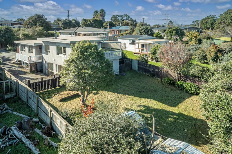 2 Chamberlain Road, Massey, Auckland - Carousel 2
