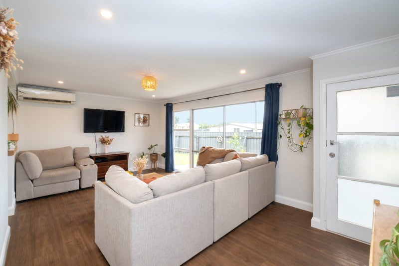 1 Ripon Place, Tamatea, Napier - Carousel 2