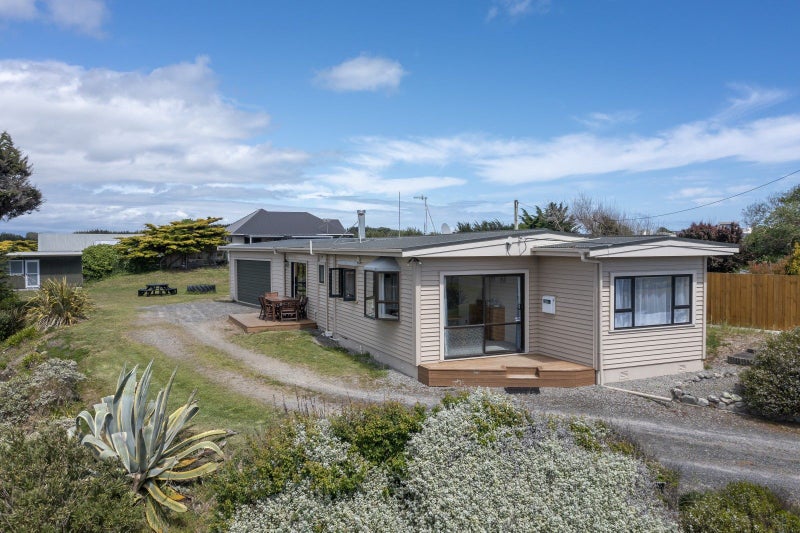 28 Dewe Terrace, Foxton Beach, Foxton - Carousel 1