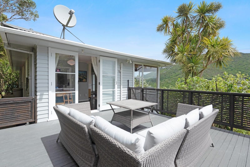 35 Croydon Street, Karori, Wellington - Carousel 1