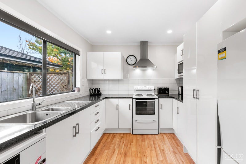 328B Oxford Terrace, Avalon, Lower Hutt - Carousel 2