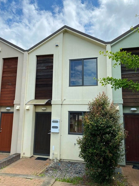 39 Spalding Rise, Golflands, Auckland - Carousel 14