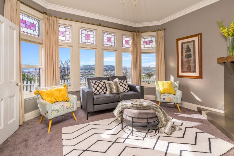 38 Easther Crescent, Kew, Dunedin - Carousel 1