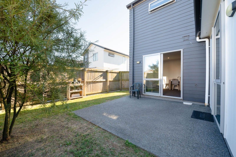 33 Sandleigh Road, Hamilton Lake, Hamilton - Carousel 2