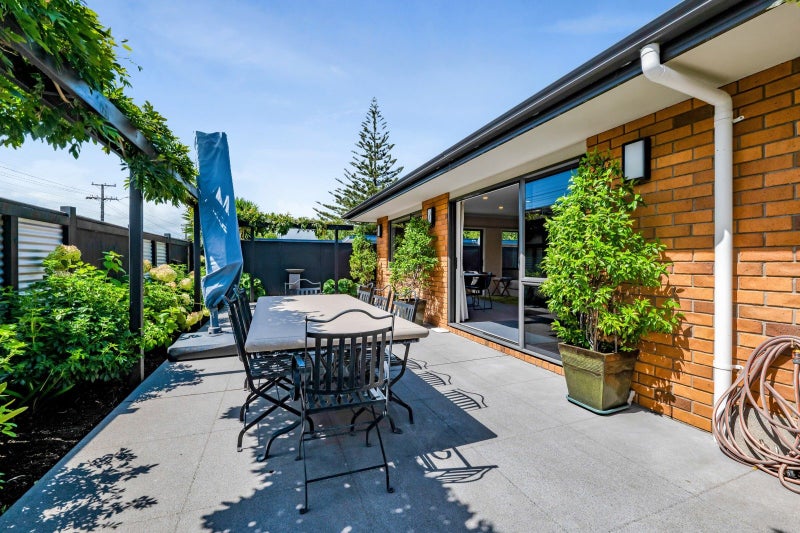 115 Young ST, Central, New Plymouth - Carousel 2