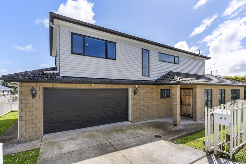3B Sherwood Avenue, Te Atatu South, Auckland - Carousel 1
