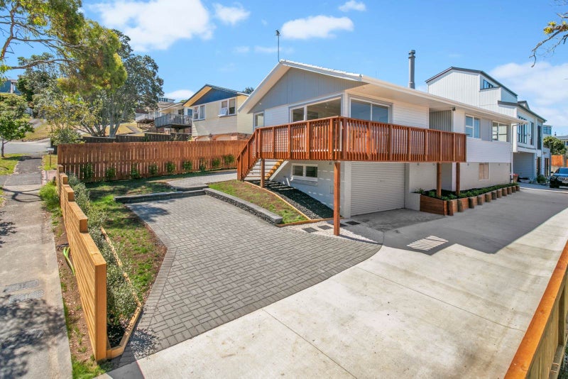 11 Pasteur Place, New Windsor, Auckland - Carousel 1