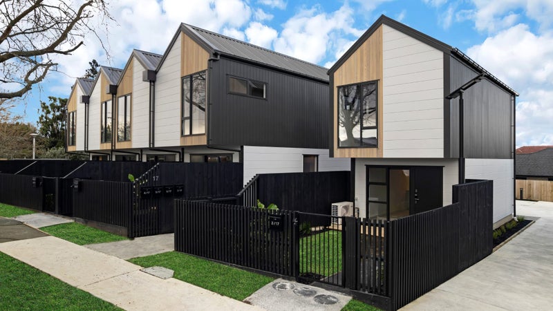 11/17 Norcross Avenue, Henderson, Auckland - Carousel 1